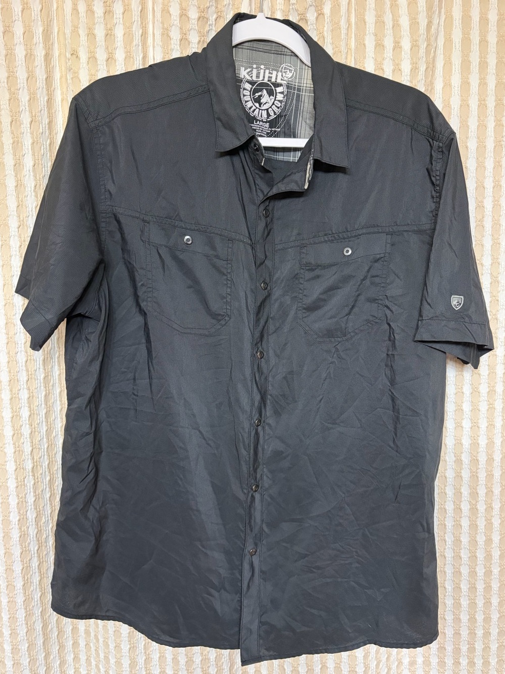 Kuhl Men's Short Sleeve Button Shirt in Charcoal Plaid